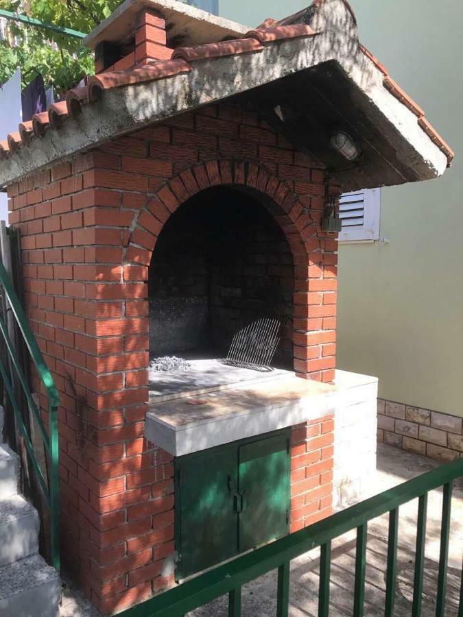 Apartmani Atila Damir Omiš Dış mekan fotoğraf