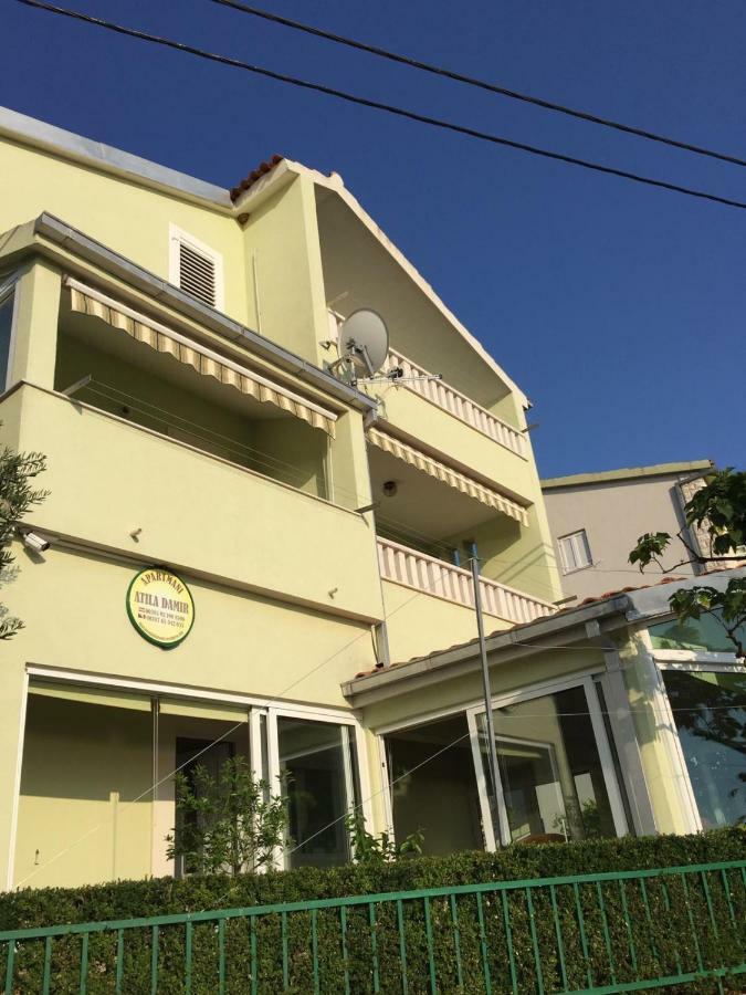 Apartmani Atila Damir Omiš Dış mekan fotoğraf