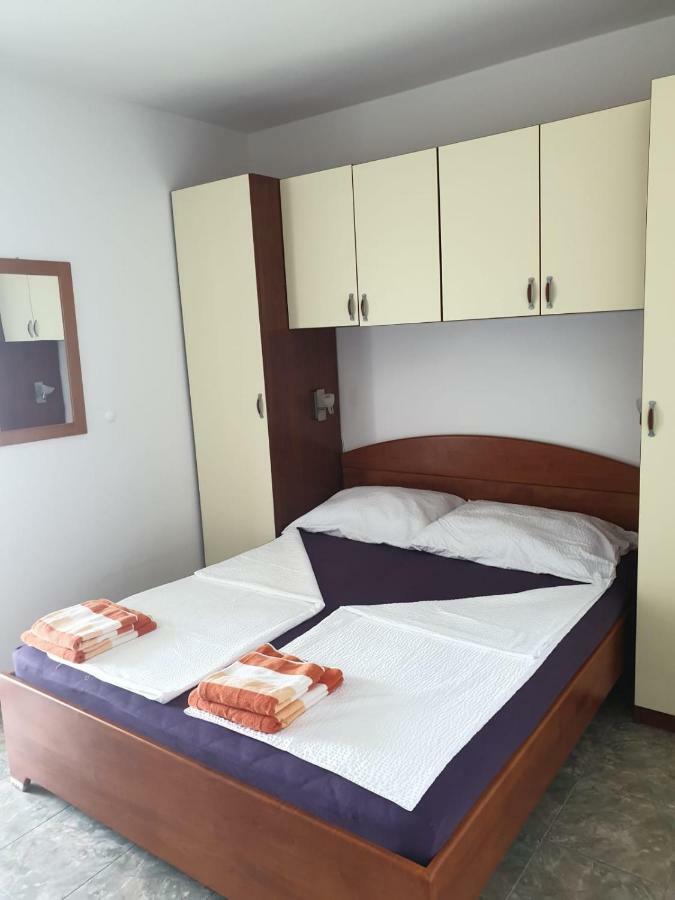 Apartmani Atila Damir Omiš Dış mekan fotoğraf